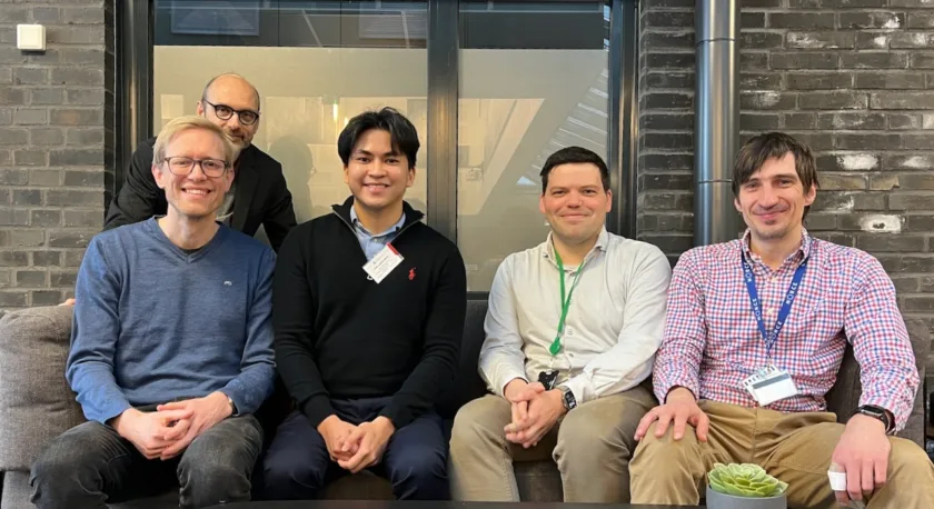 Default image description