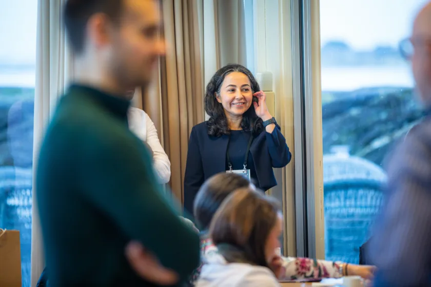 Default image description